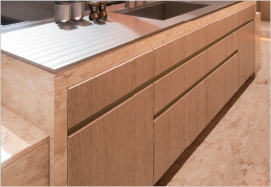 ソフトクローズ付スライド式収納