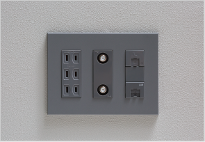 マルチメディアコンセント